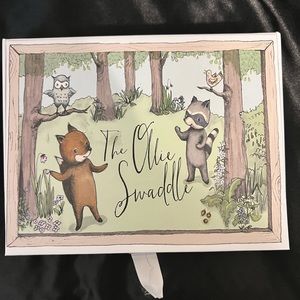 Ollie swaddle with box